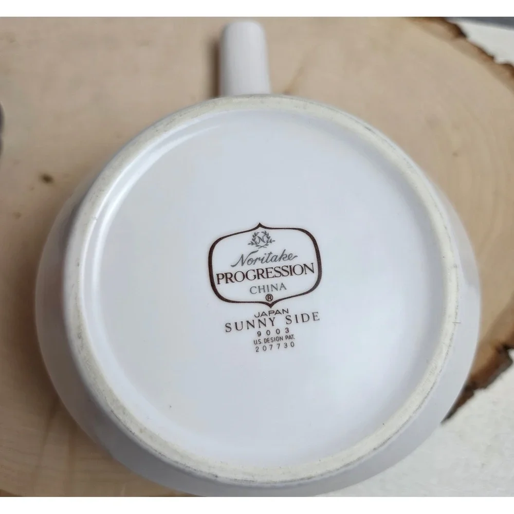 Noritake Progression Sunny Side 9003 Creamer Vintage 70s Floral Dual Spout Japan